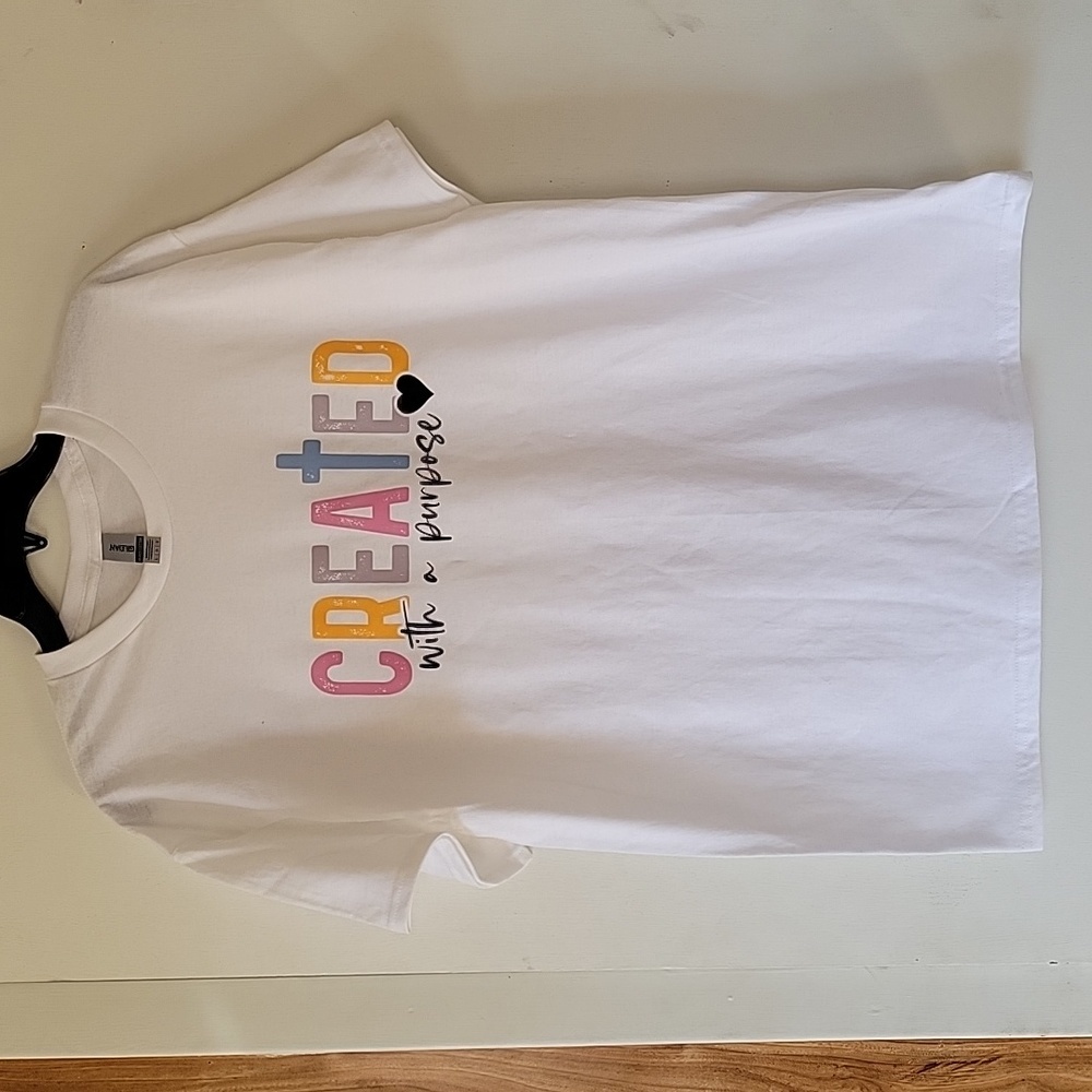 Created w/a purpose White Top